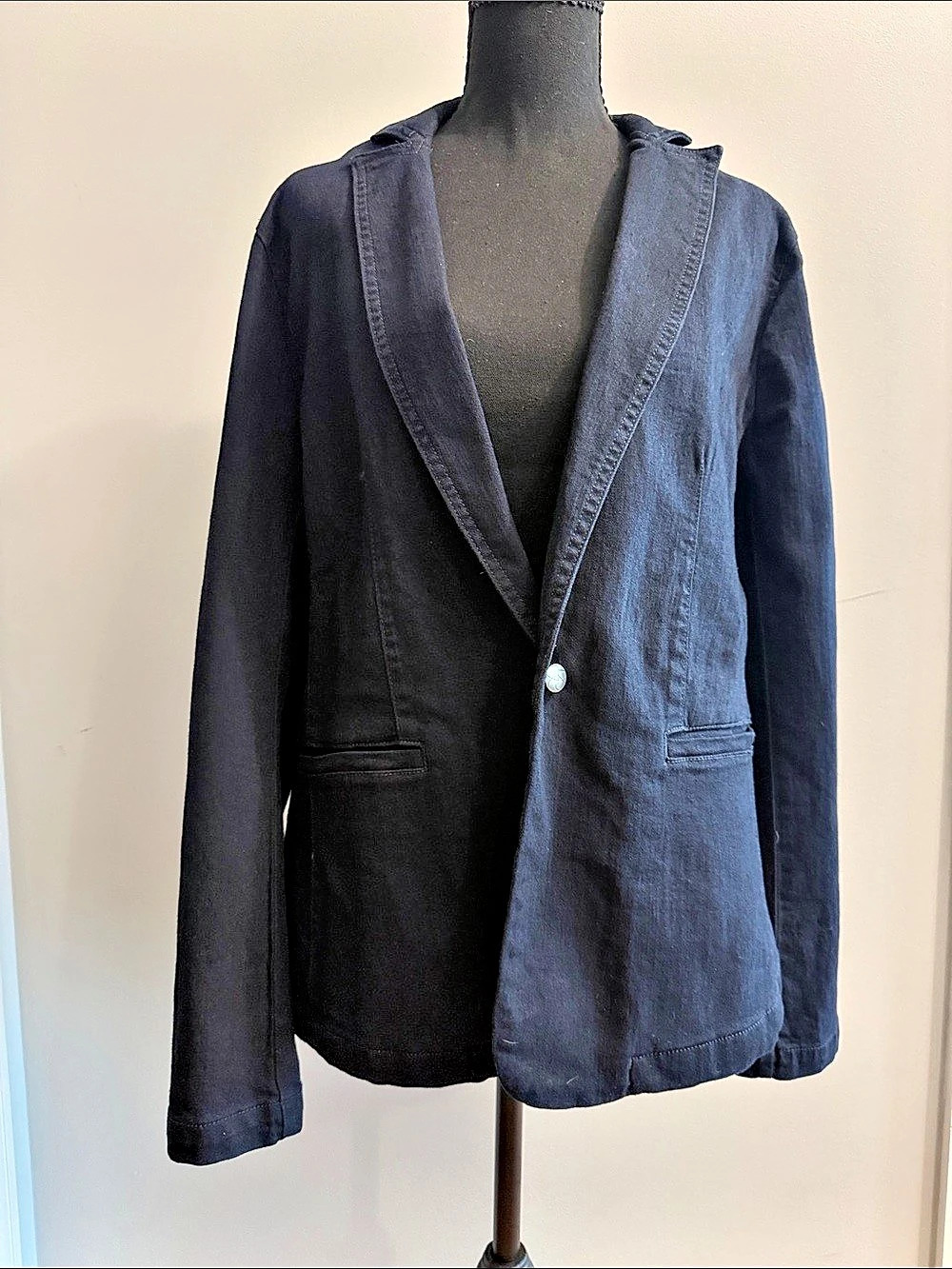 Jessica Simpson Rinse Fitted Blazer Denim Fitted Blazer Size Medium NWT